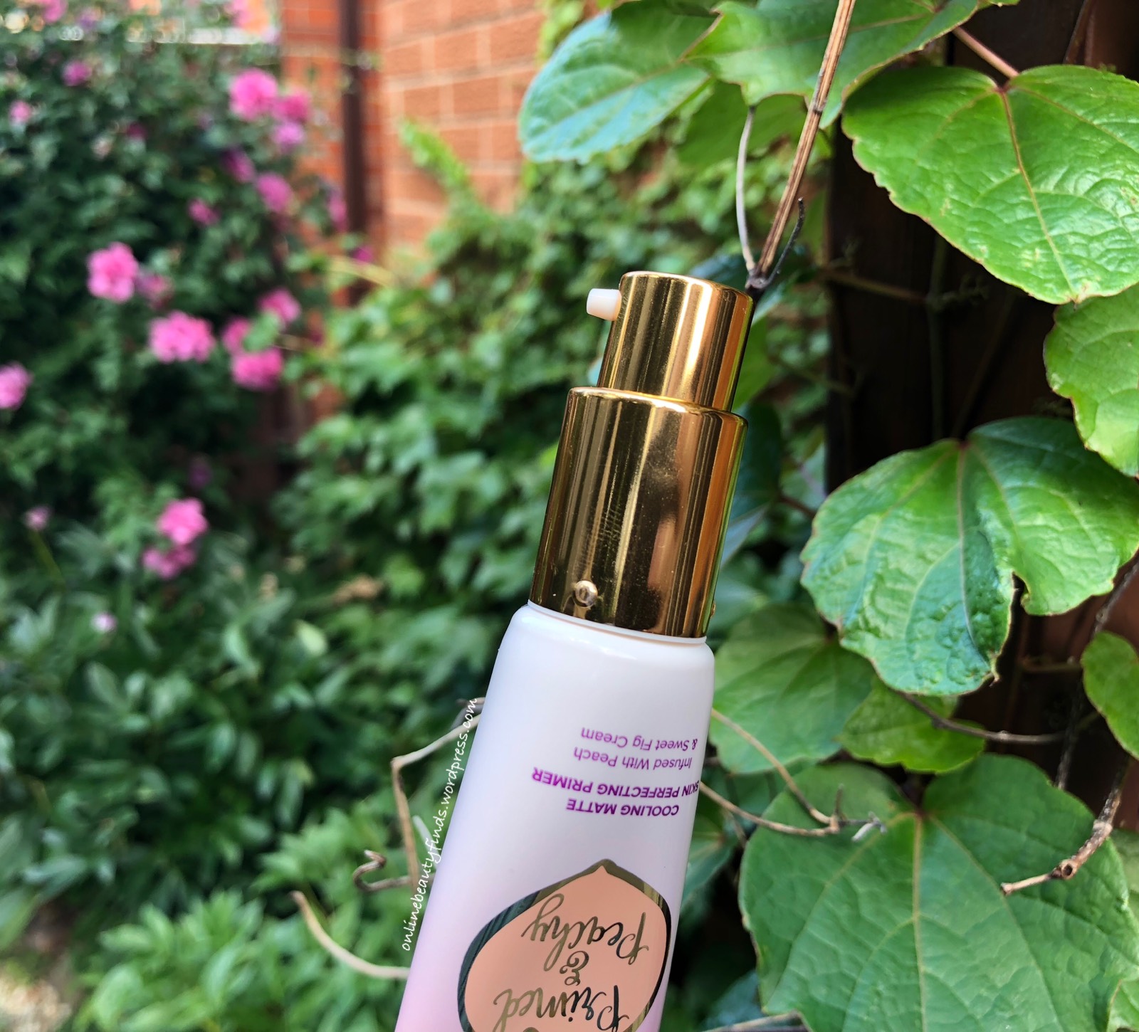 Too Faced Primed and Peachy Cooling Matte Skin Perfecting Primer